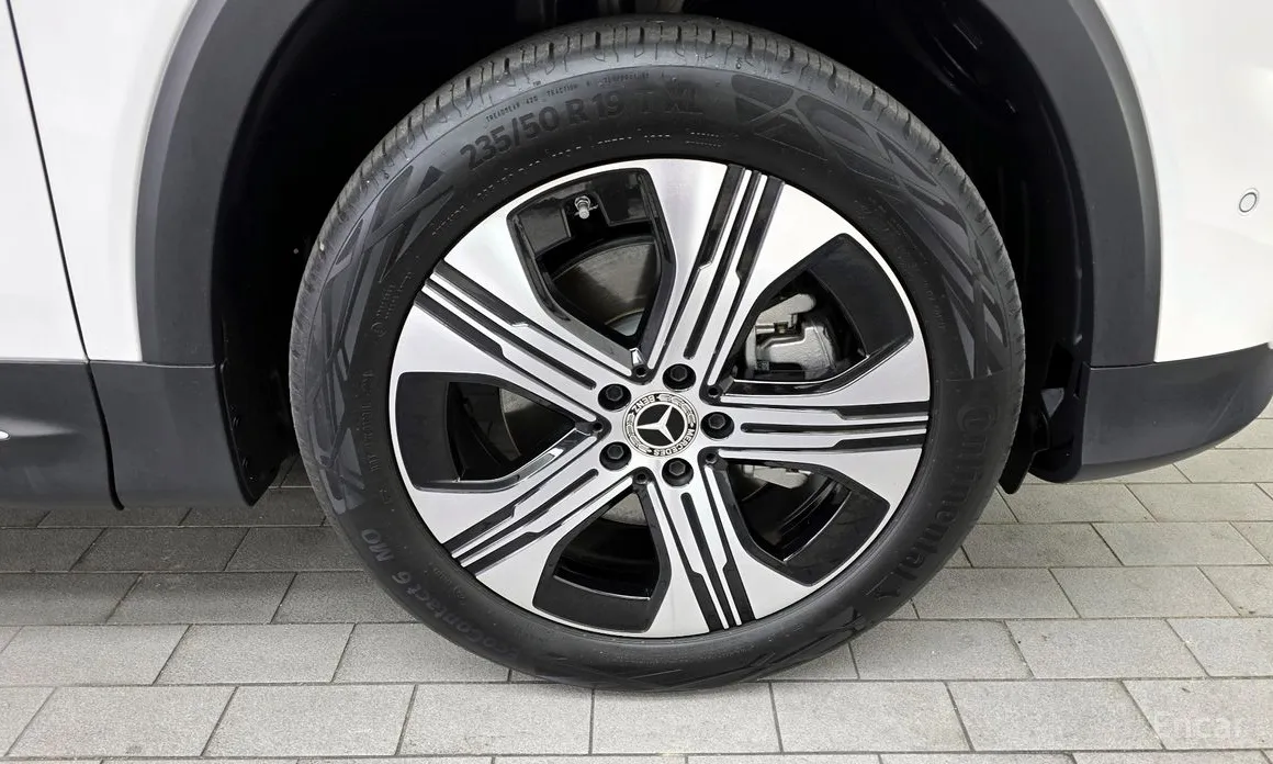 2022 Mercedes-Benz EQB