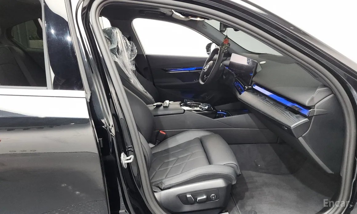 BMW i5 2023 eDrive 40