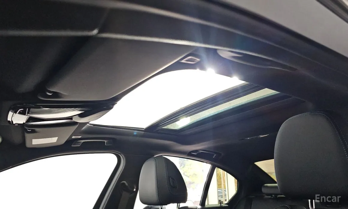 BMW 3 Series 2019 320i M Sport