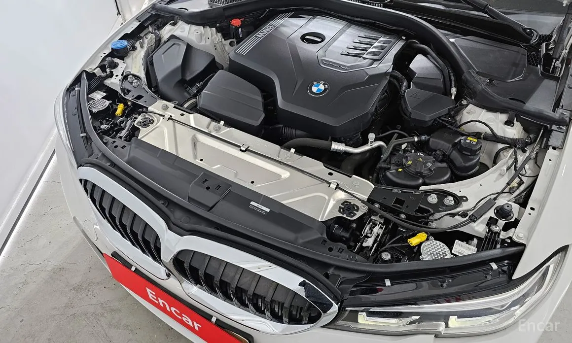 BMW 3 Series 2019 320i M Sport