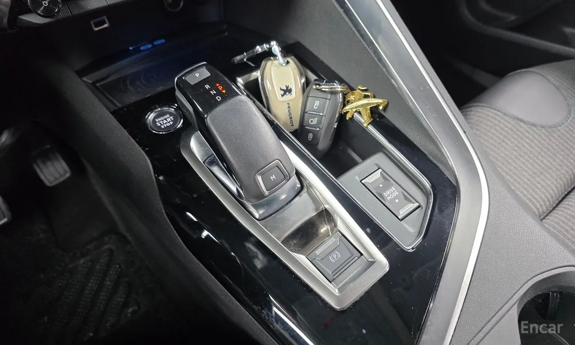 Peugeot 3008 2017 1.2 Pure Tech Allure