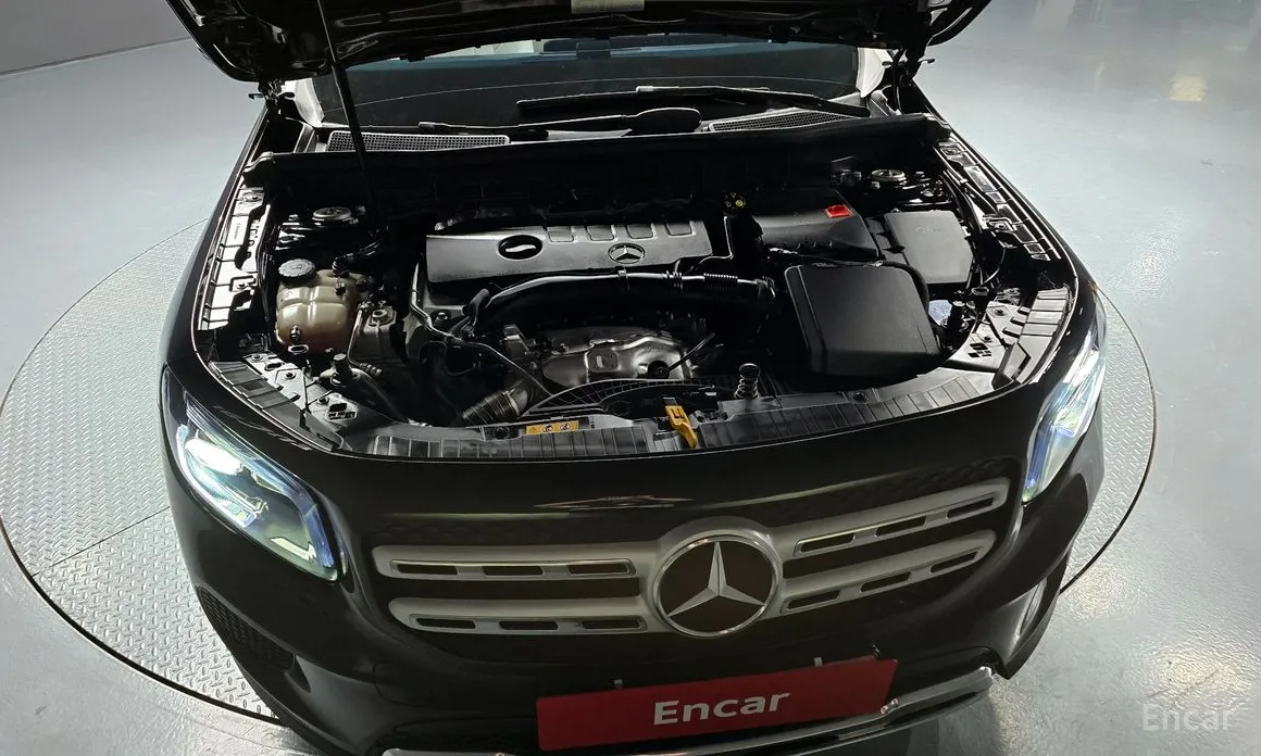 Mercedes-Benz GLB-Class 2020 GLB220