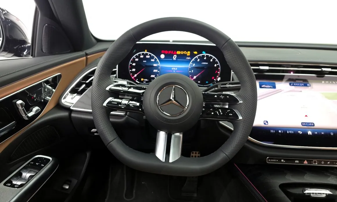 Mercedes-Benz E-Class 2024 E200 Avantgarde Limited