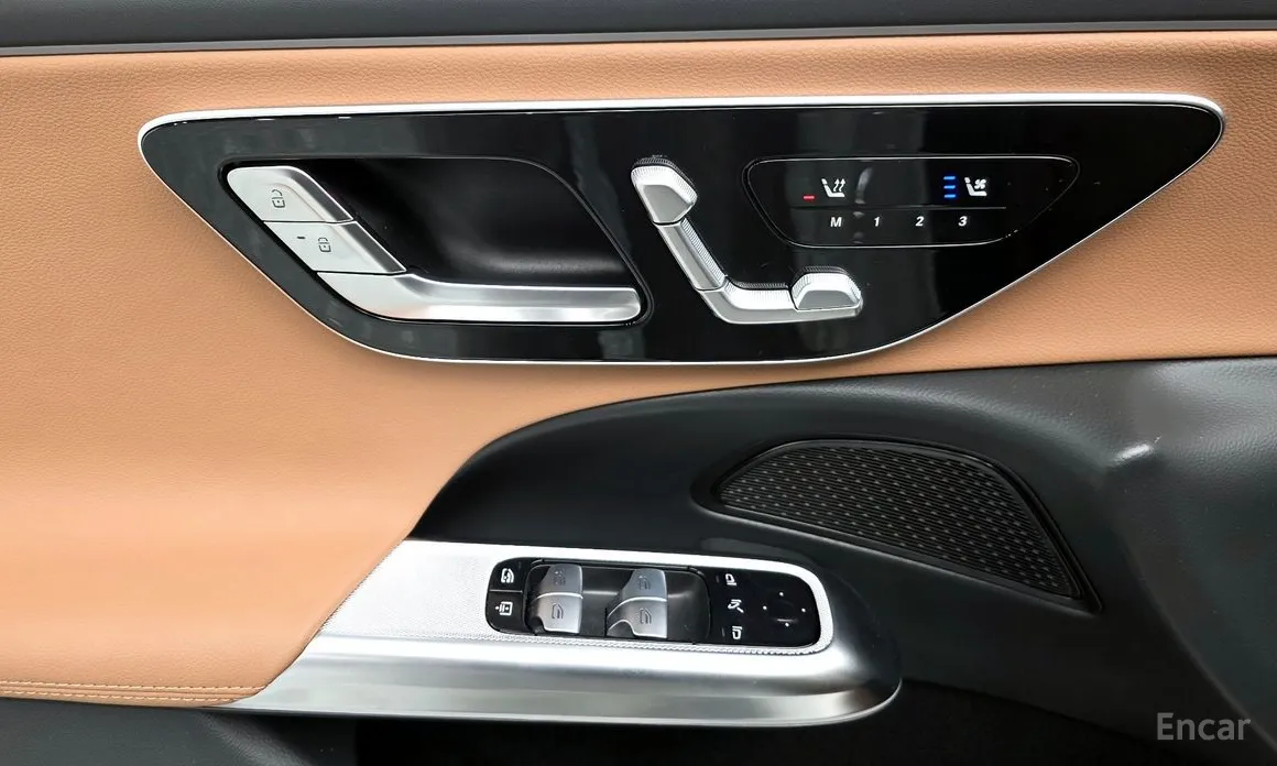 Mercedes-Benz E-Class 2024 E200 Avantgarde Limited