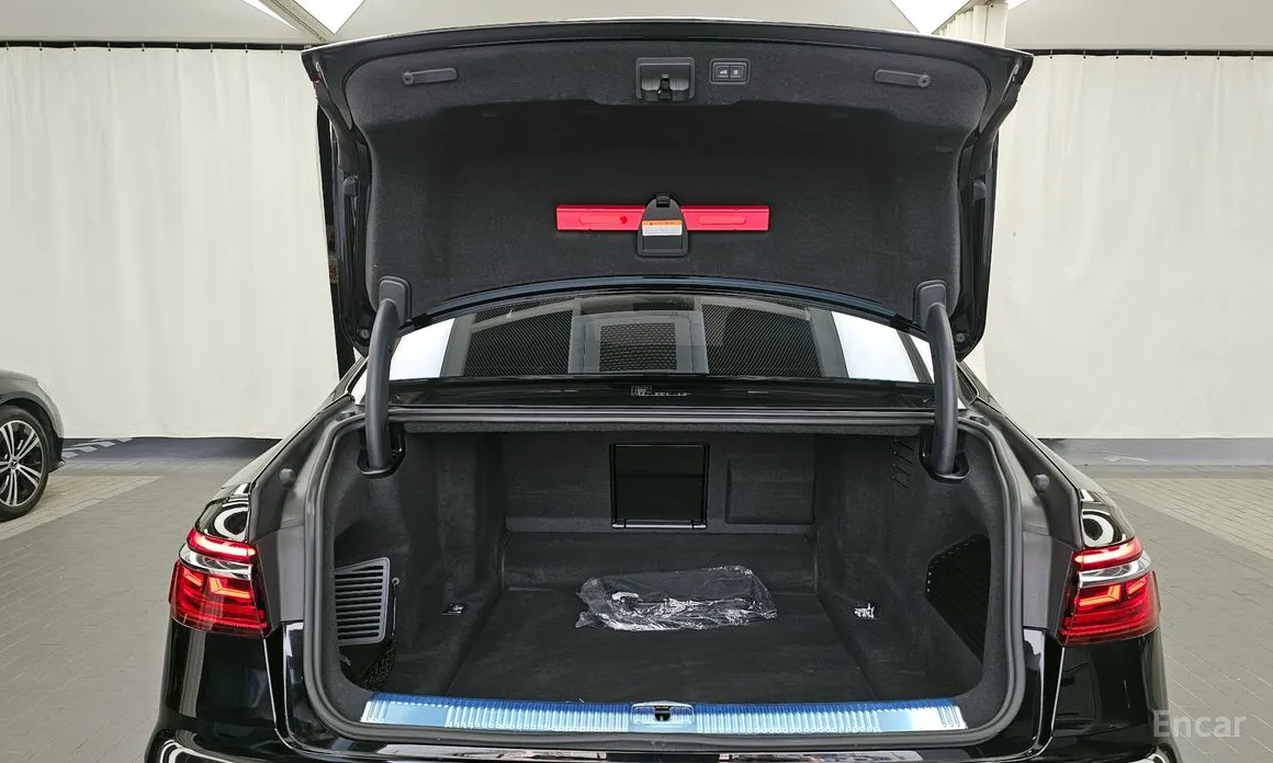 Audi A8 2018 55 TFSI Quattro LWB