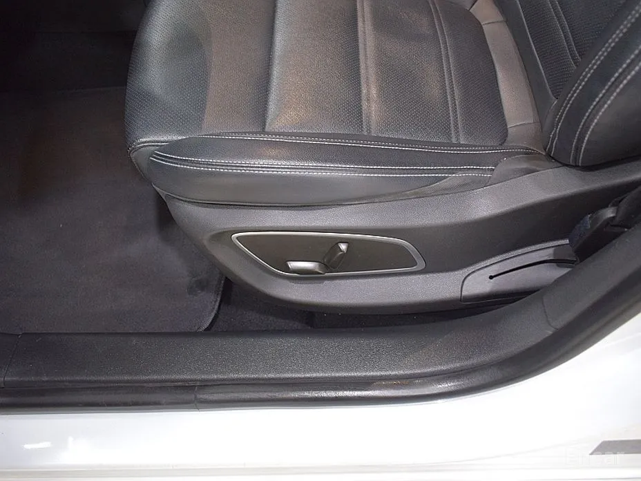 Renault SM6 2020 2.0 LPe LE