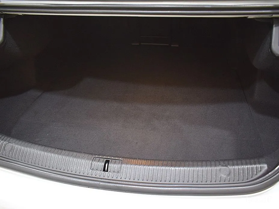 Renault SM6 2020 2.0 LPe LE