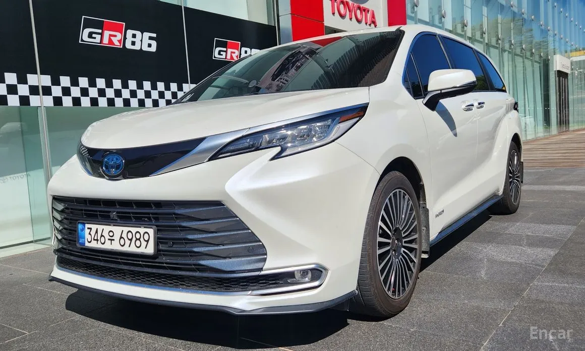Toyota Sienna 2020 2.5 Hybrid 2WD