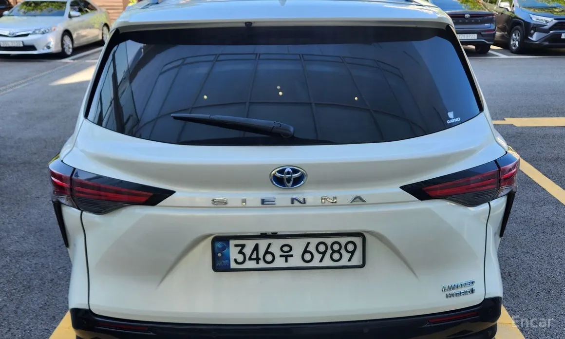 Toyota Sienna 2020 2.5 Hybrid 2WD