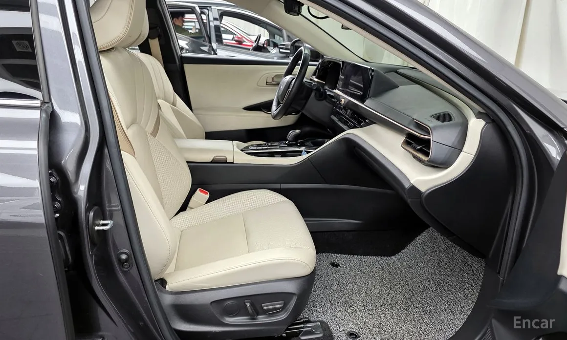 Toyota Crown 2023 2.5 4WD Hybrid