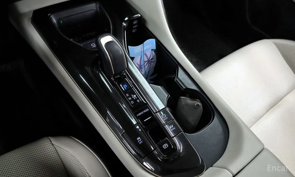 Toyota Crown 2023 2.5 4WD Hybrid