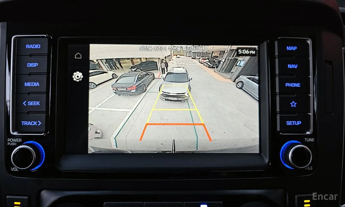 Hyundai Solati 2015 15-seater