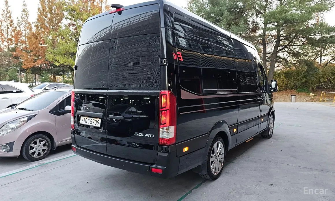 Hyundai Solati 2015 15-seater