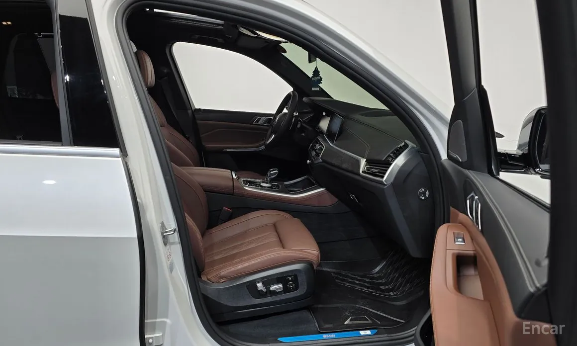 BMW X5 2019 xDrive 45e xLine