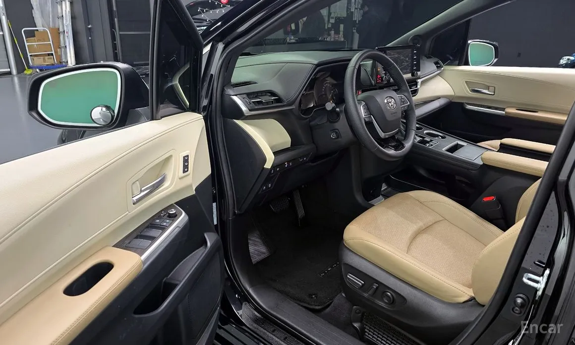 Toyota Sienna 2020 2.5 Hybrid 2WD