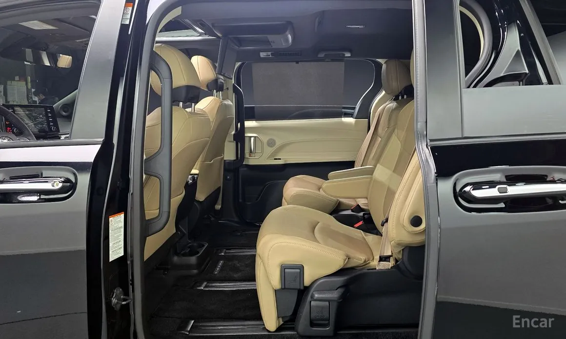 Toyota Sienna 2020 2.5 Hybrid 2WD