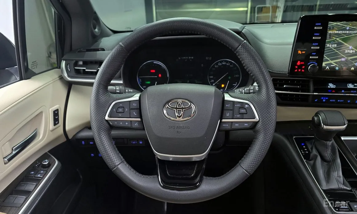 Toyota Sienna 2020 2.5 Hybrid 2WD