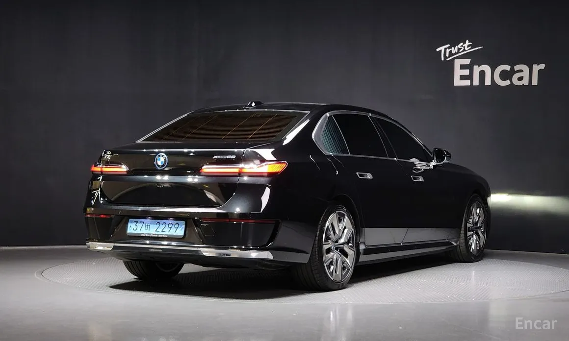 BMW i7 2022 xDrive 60 Design Pure Excellence