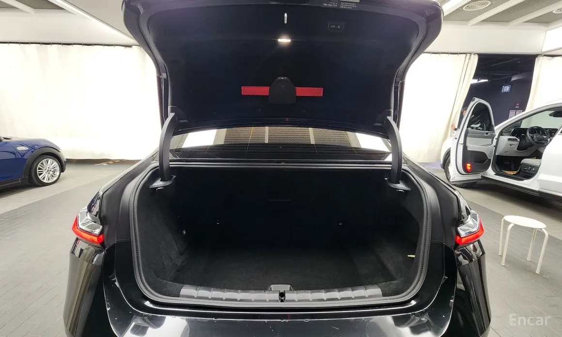 BMW i7 2022 xDrive 60 Design Pure Excellence