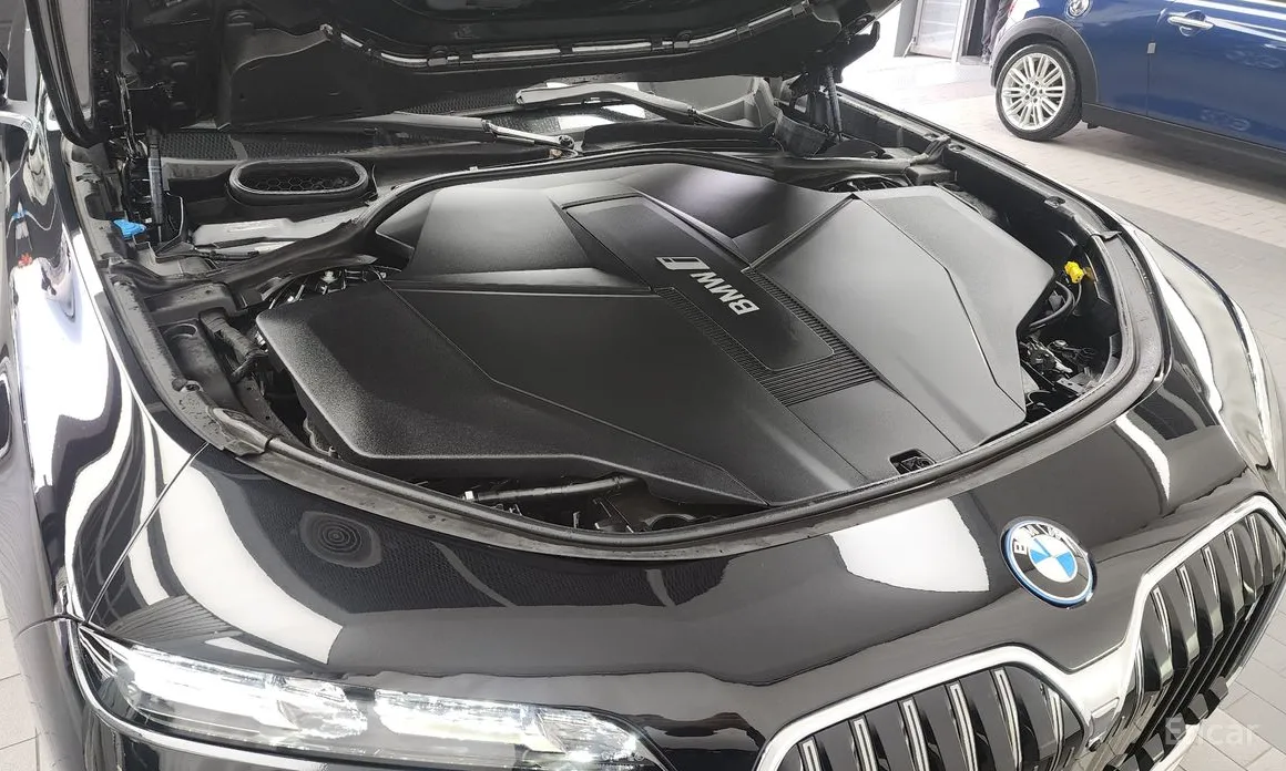 BMW i7 2022 xDrive 60 Design Pure Excellence