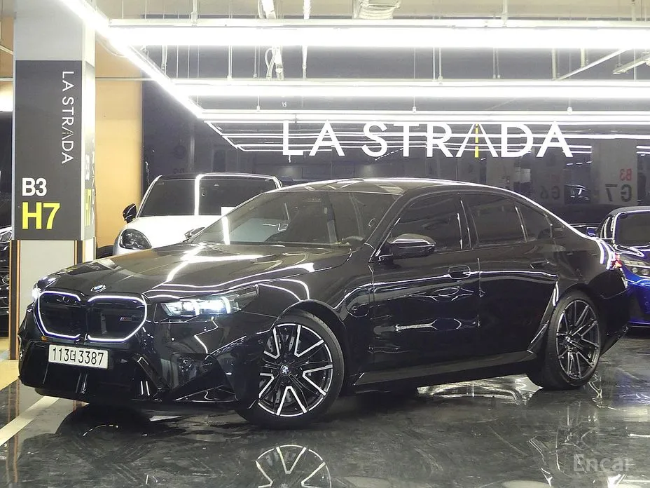 BMW M5 2024 M5 Sedan