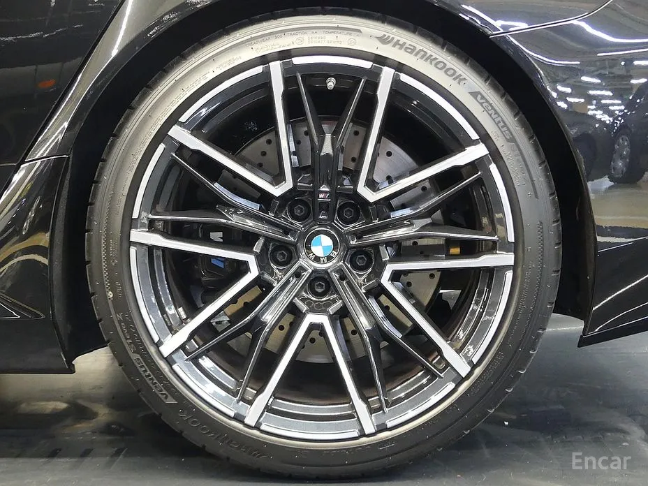 BMW M5 2024 M5 Sedan