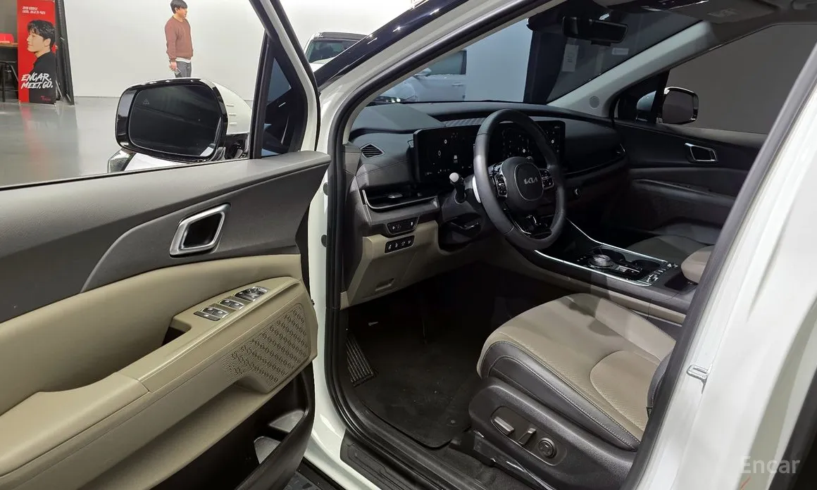 Kia Carnival 2023 9-Seater Noblesse