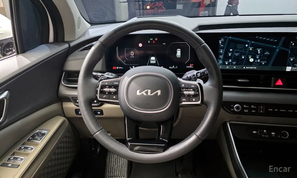 Kia Carnival 2023 9-Seater Noblesse