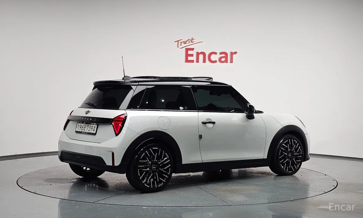 Mini Cooper 2024 Favoured