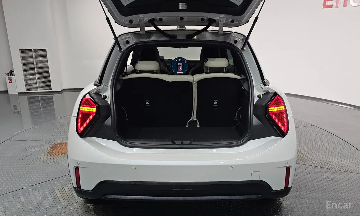 Mini Cooper 2024 Favoured