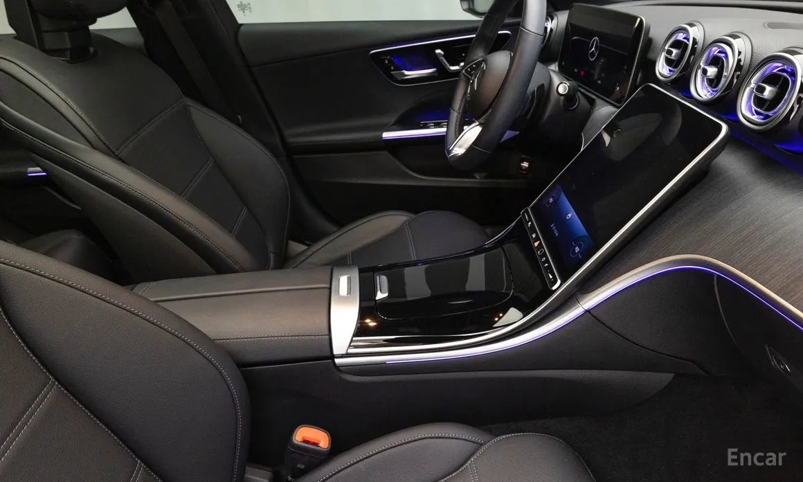 Mercedes-Benz C-Class 2022 C300 4MATIC Avantgarde