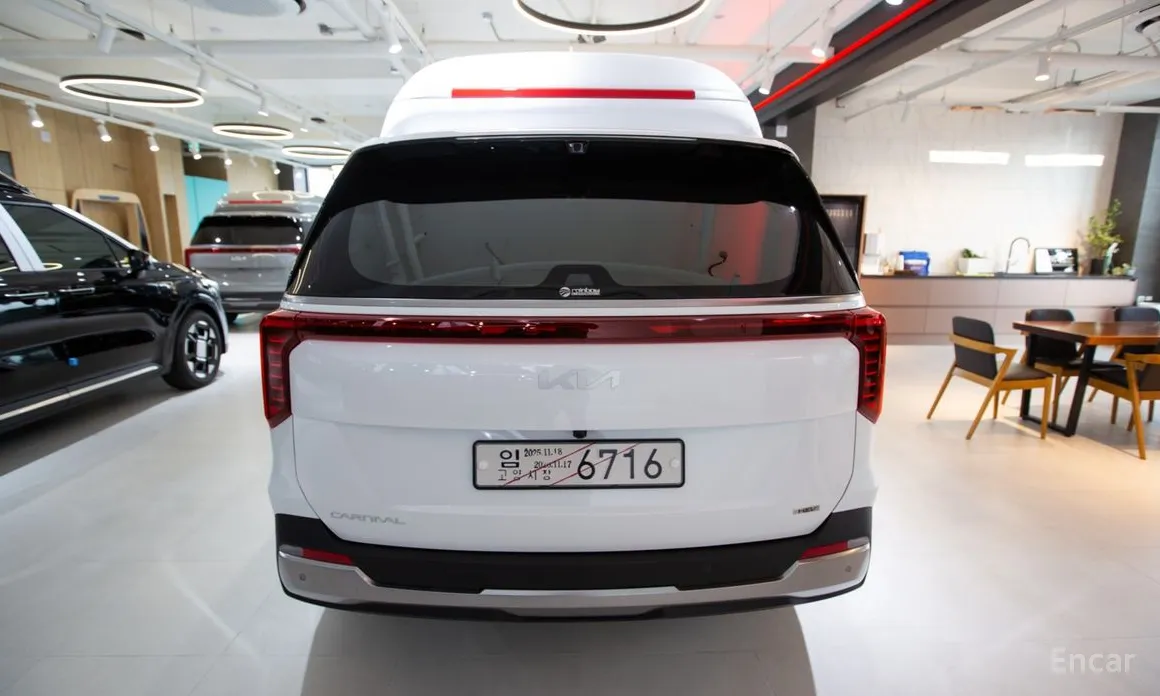 Kia Carnival 2023 Gasoline 9-Seater Hi Limousine (7-seater Limousine(Special vehicle)