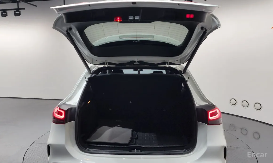 Mercedes-Benz GLA-Class 2020 GLA250 4MATIC