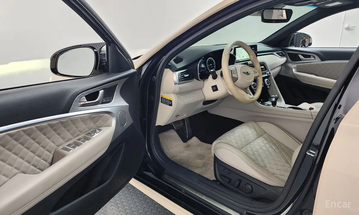 Genesis G70 2022 Gasoline 2.0T 2WD