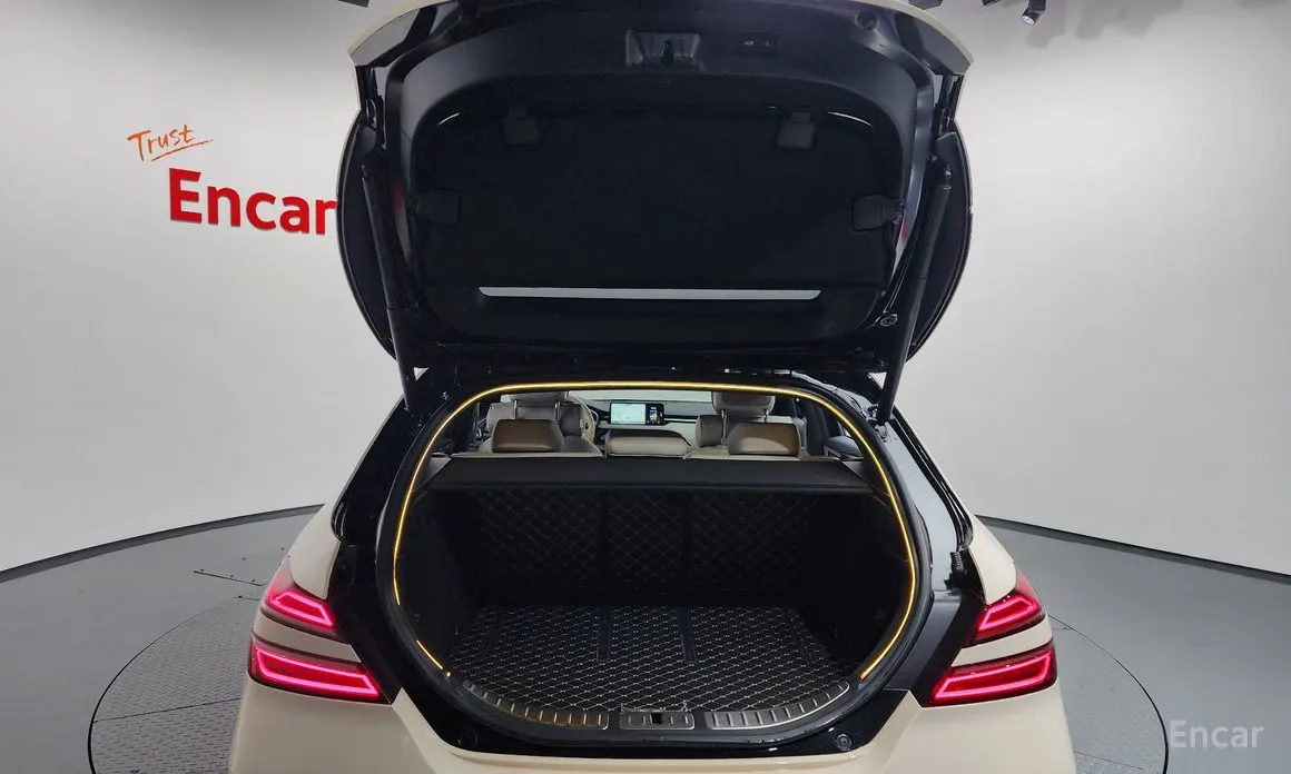 Genesis G70 2022 Gasoline 2.0T 2WD