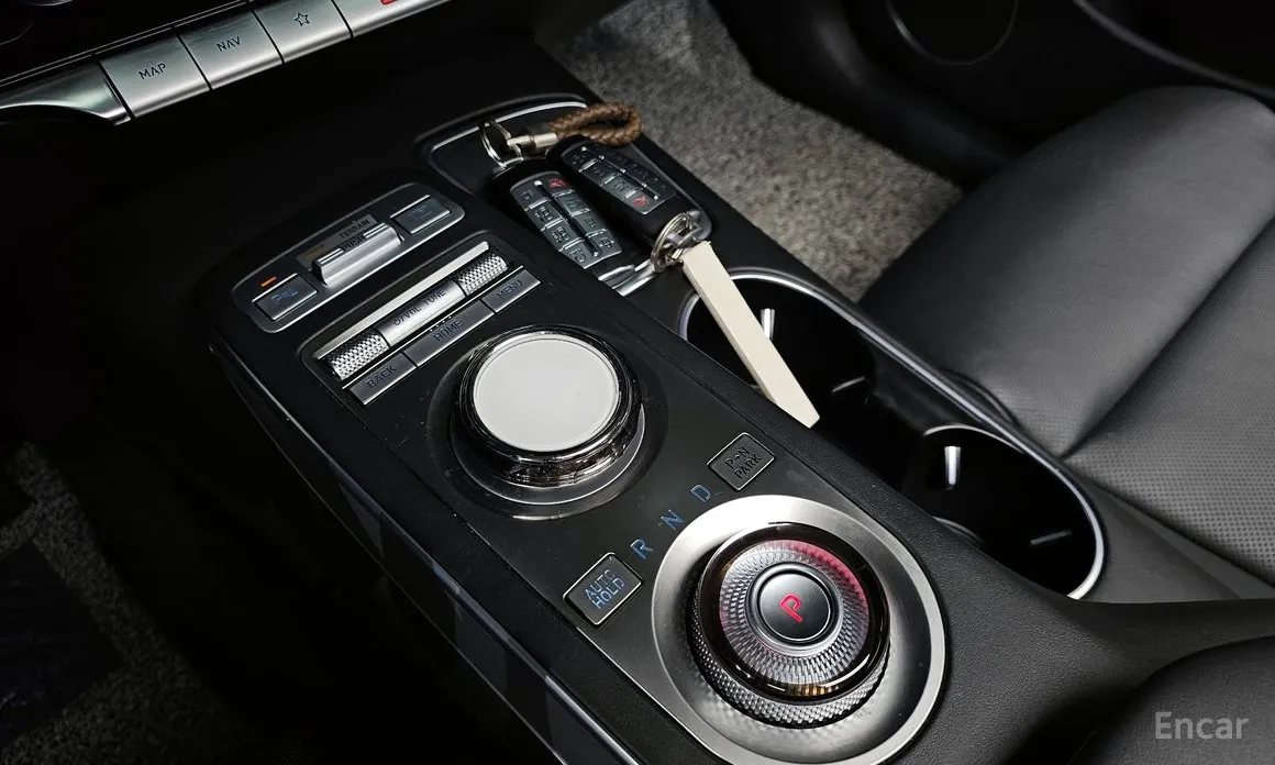 Genesis GV70 2022 e-AWD