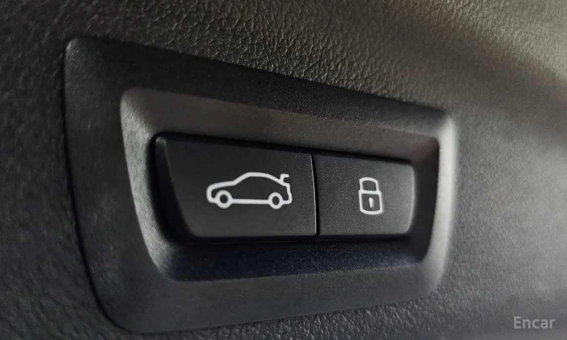 BMW 2 Series 2022 220i Advantage