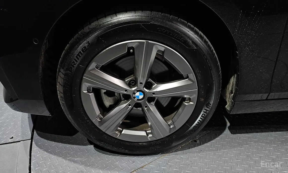 BMW 2 Series 2022 220i Advantage