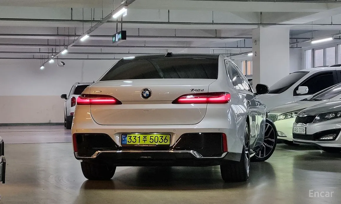 BMW 7 Series 2022 740d xDrive M Sport