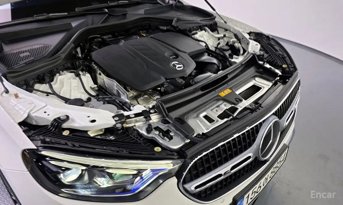 Mercedes-Benz GLC-Class 2023 GLC220 d 4MATIC