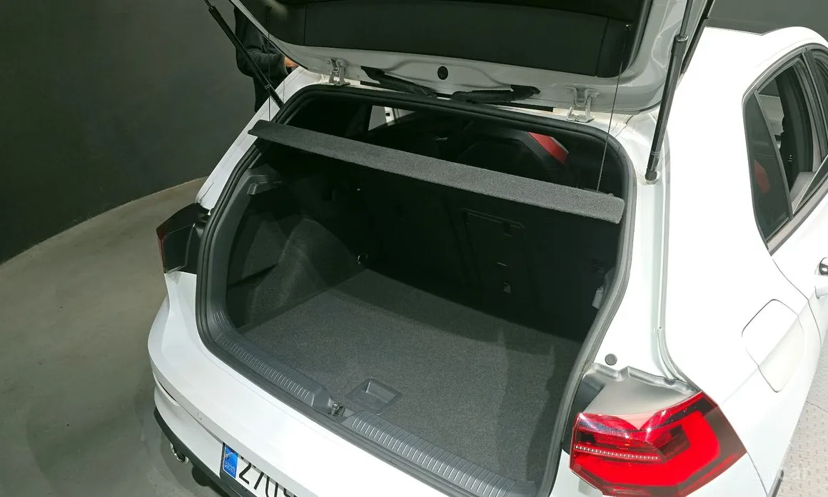 Volkswagen Golf 2022 2.0 GTI