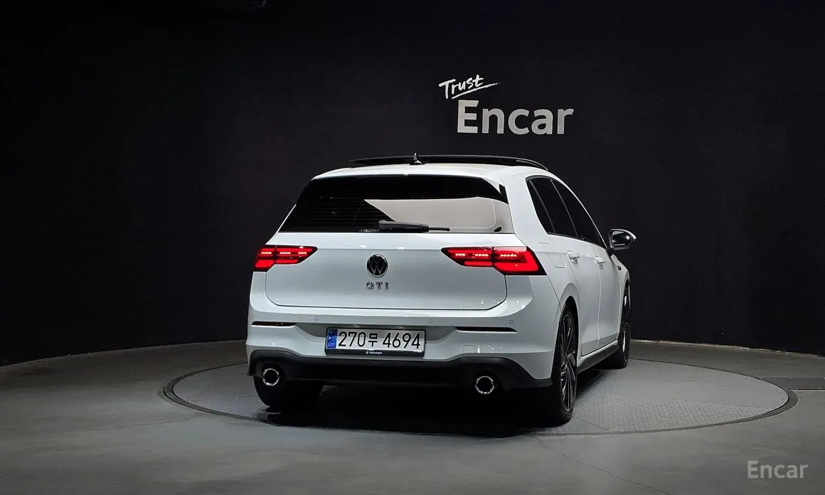 Volkswagen Golf 2022 2.0 GTI