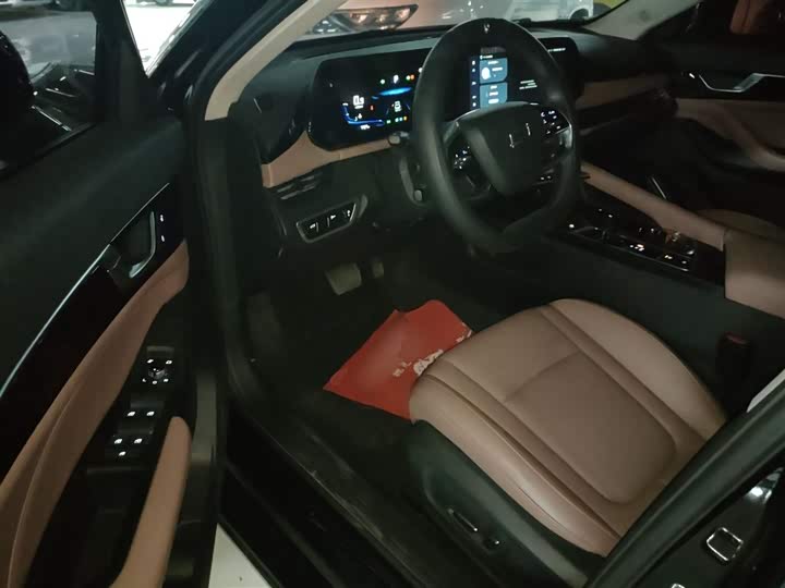 Bestune B70 2024 2024款 龙腾版 1.5T 领创型