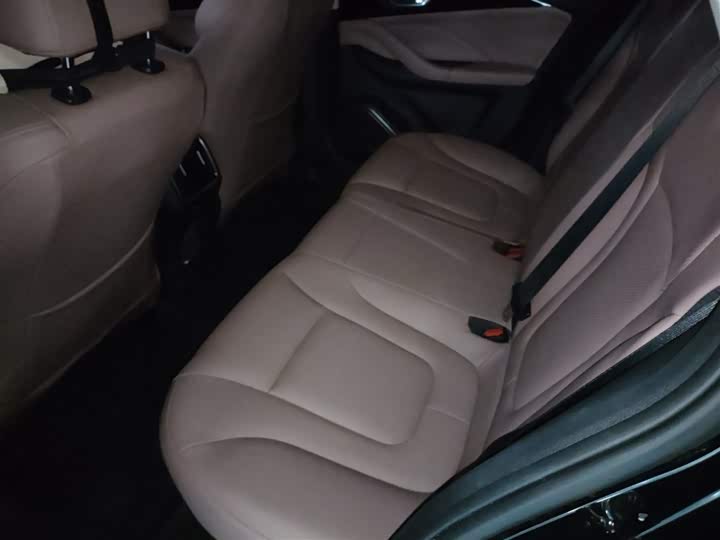 Bestune B70 2024 2024款 龙腾版 1.5T 领创型