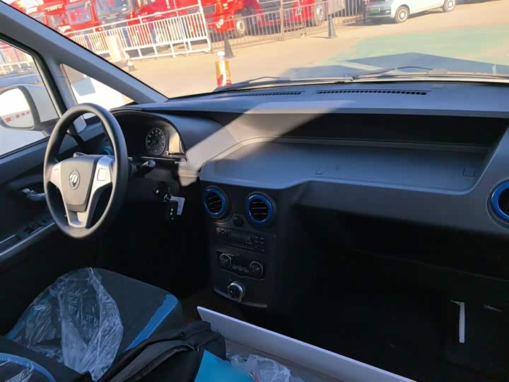 Foton Smart Smurf E7 2024 2024款 改款 纯电动厢式运输车 平顶2座 亿纬锂能41.86kWh