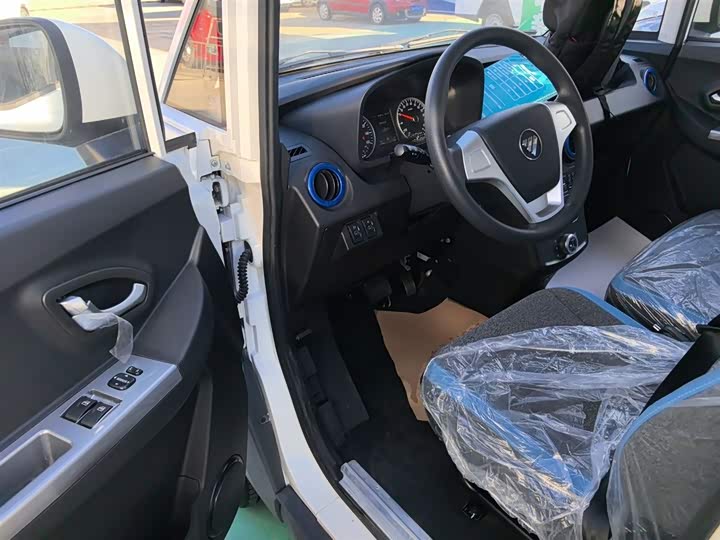 Foton Smart Smurf E7 2024 2024款 改款 纯电动厢式运输车 平顶2座 亿纬锂能41.86kWh