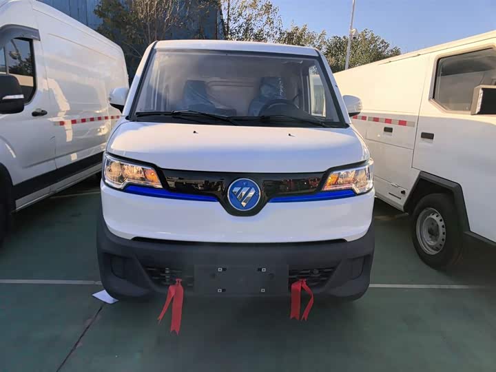 Foton Smart Smurf E7 2024 2024款 改款 纯电动厢式运输车 平顶2座 亿纬锂能41.86kWh