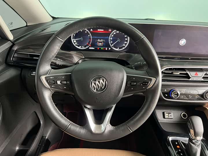 Buick GL6 2021 2021款 323T 轻混动互联豪华型