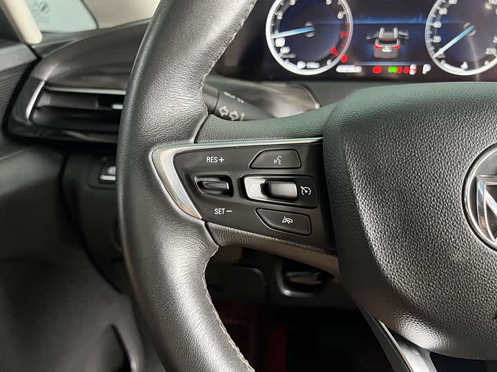 Buick GL6 2021 2021款 323T 轻混动互联豪华型