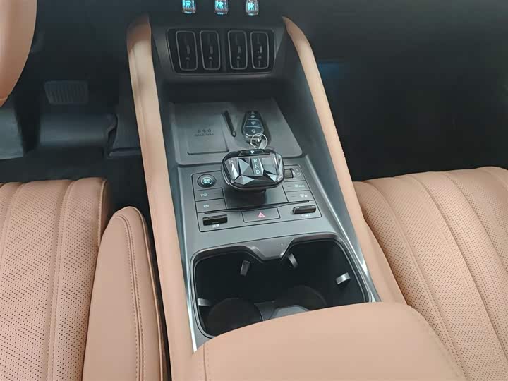 BYD Song L 2025 2025款 智驾版 550km 卓越型